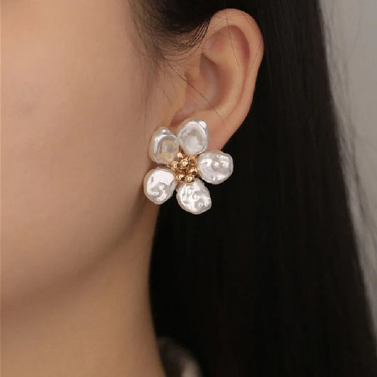 (2x1) Pendientes Flor de Nácar - Baño oro